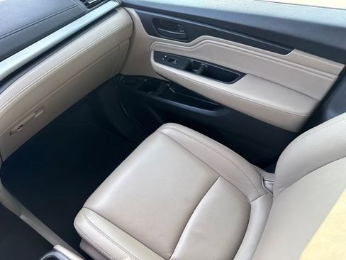 Used 2020 Honda Odyssey Touring image 15
