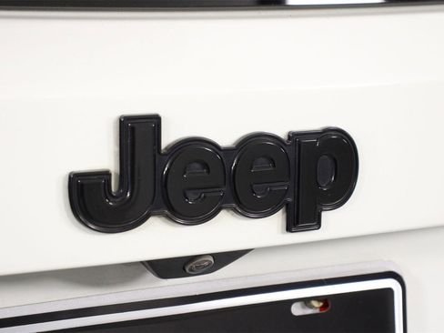 Used 2017 Jeep Renegade Altitude image 20