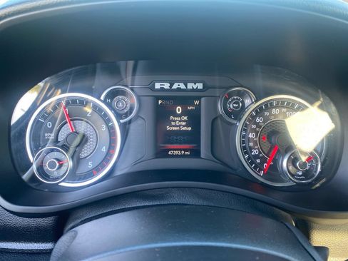 Used 2024 RAM 2500 Big Horn AWD/4WD image 20