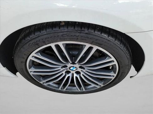 Used 2018 BMW 530i RWD image 12