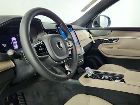 Used 2027 Volvo XC90 B6 Plus AWD/4WD image 12
