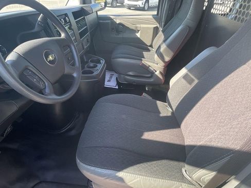 Used 2023 Chevrolet Express 2500 w/ Driver Convenience Package image 17
