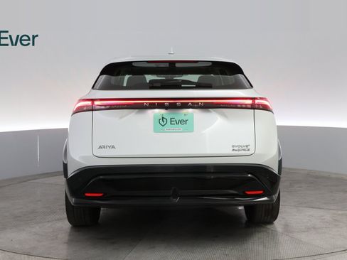 Used 2023 Nissan Ariya Evolve+ image 13