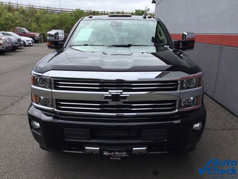 Used 2016 Chevrolet Silverado 3500 High Country w/ Duramax Plus Package image 4