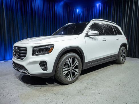 Certified 2026 Mercedes-Benz GLB 250 image 1