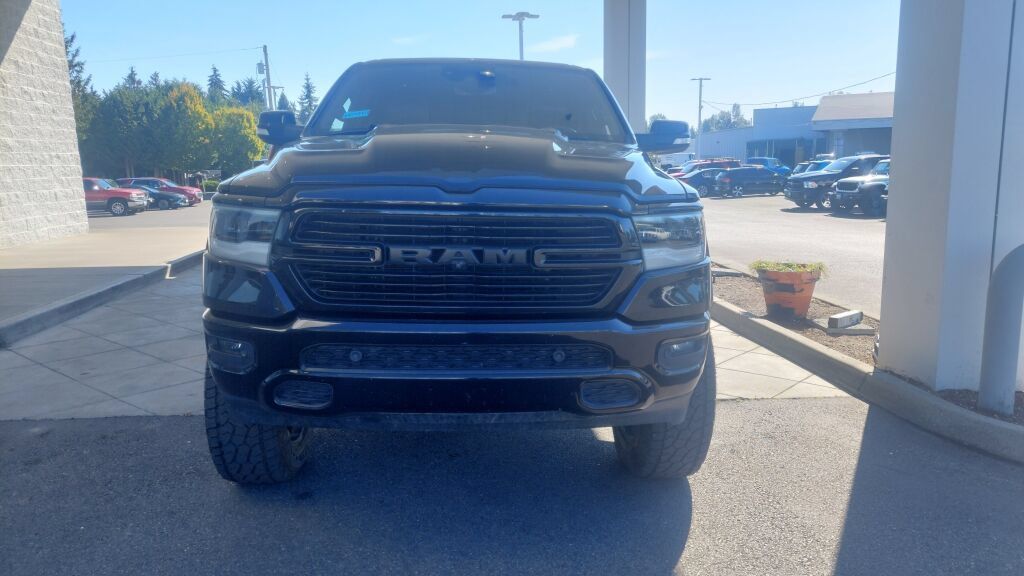 Used 2019 RAM 1500 Laramie AWD/4WD image 2