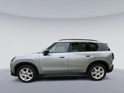 Used 2025 MINI Cooper Countryman S image 2