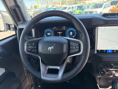 New 2026 Ford Bronco Badlands image 19