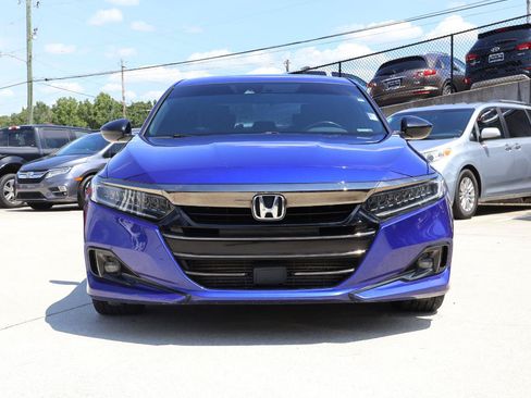Used 2021 Honda Accord Sport image 9