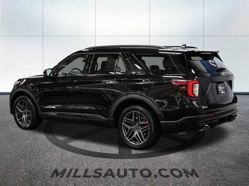 Certified 2022 Ford Explorer ST w/ ST Street Pack AWD/4WD image 4