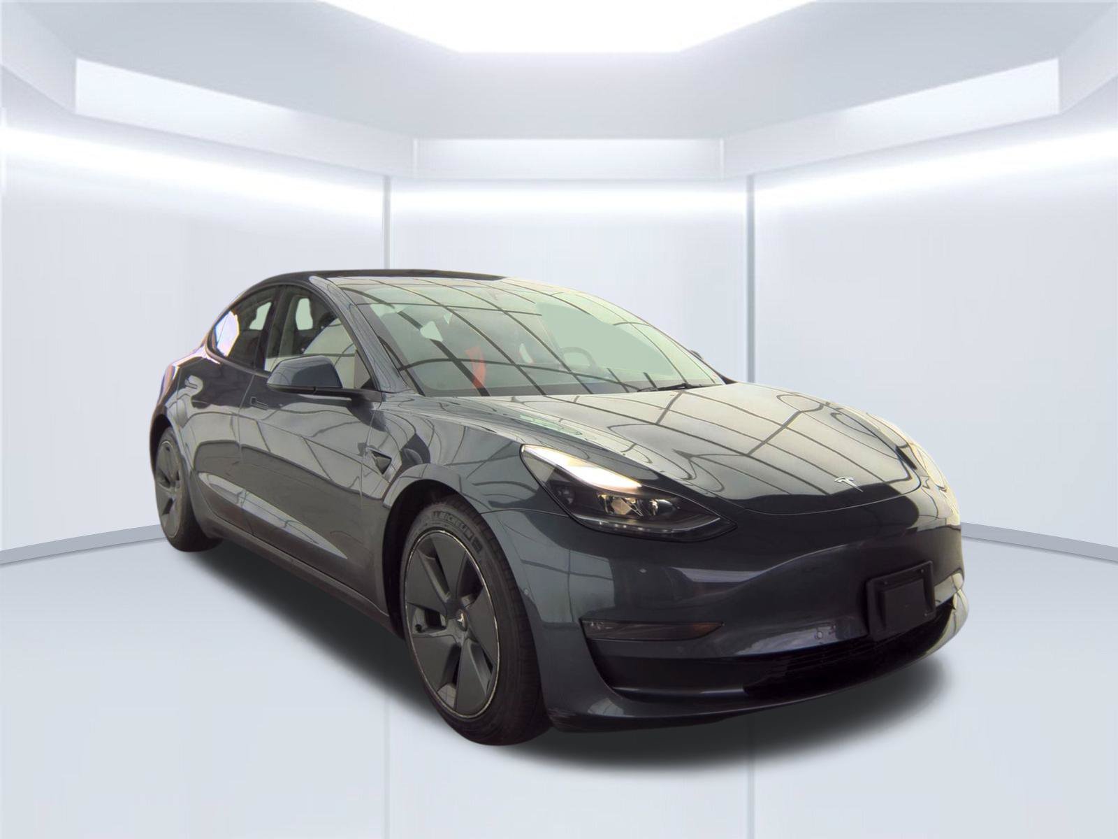 Used 2022 Tesla Model 3 Long Range AWD/4WD image 2