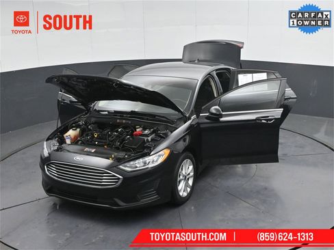 Used 2019 Ford Fusion SE image 47