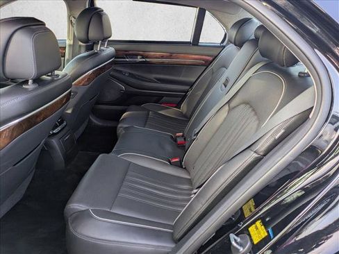 Used 2017 Genesis G90 3.3T Premium image 19