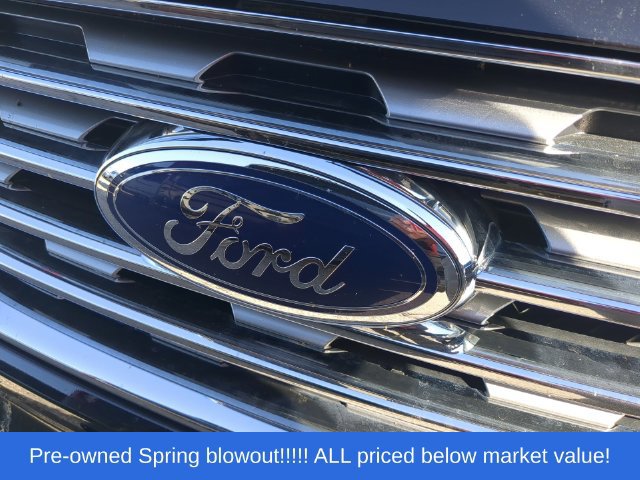Used 2020 Ford Edge SE FWD image 10