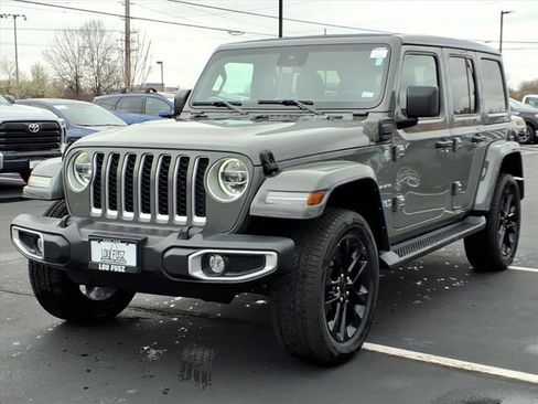 Used 2021 Jeep Wrangler Unlimited Sahara w/ Cold Weather Group image 2