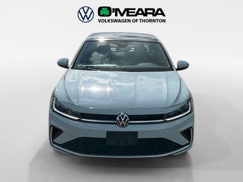 New 2026 Volkswagen Jetta SE FWD image 8