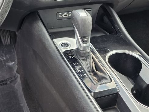 Used 2024 Nissan Altima 2.5 SV FWD image 21