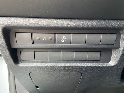 New 2026 Mitsubishi Outlander ES AWD/4WD image 27