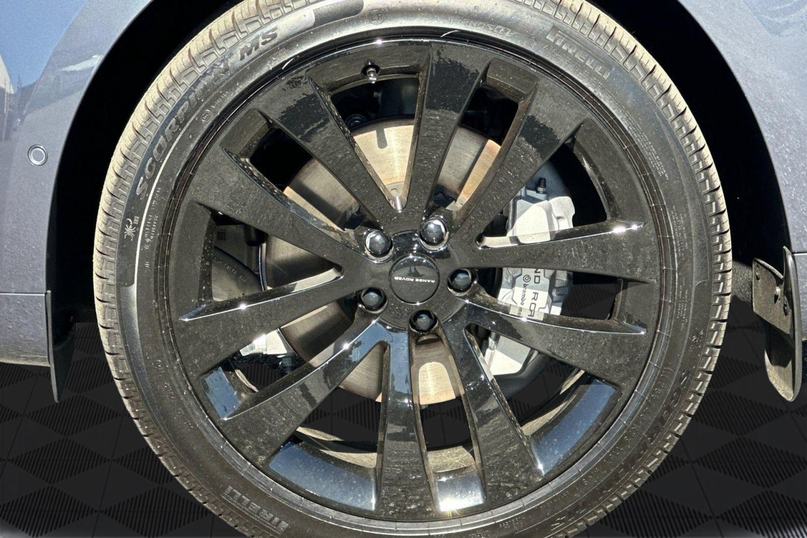 New 2026 Land Rover Range Rover Sport Dynamic SE AWD/4WD image 12