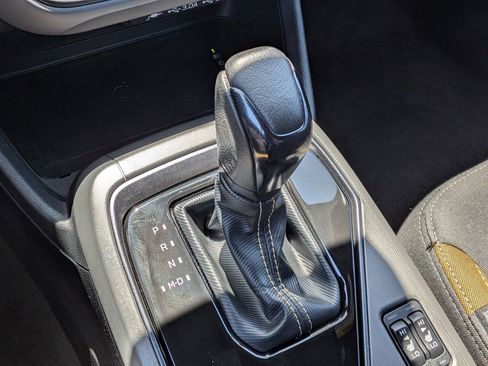 Certified 2025 Subaru Crosstrek 2.5i Sport w/ Crosstrek Mirror Package image 24