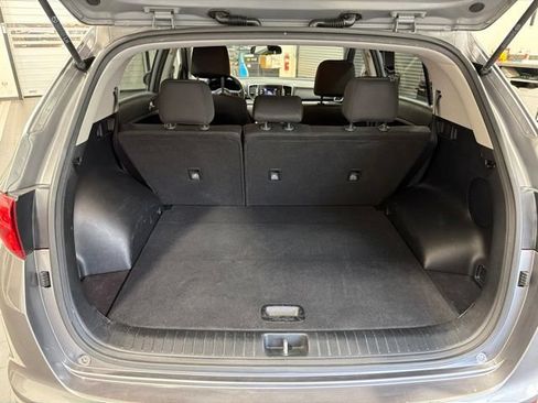 Used 2019 Kia Sportage LX FWD image 32