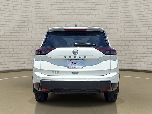Certified 2024 Nissan Rogue S FWD image 6
