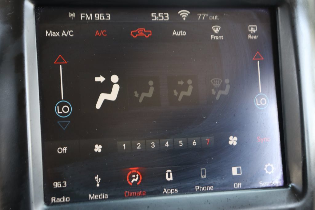 Used 2018 RAM 2500 SLT AWD/4WD image 27