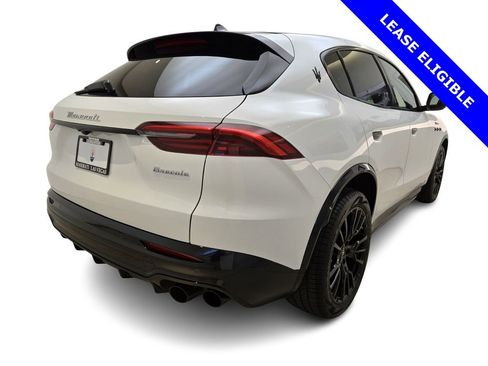 Used 2025 Maserati Grecale Modena image 9
