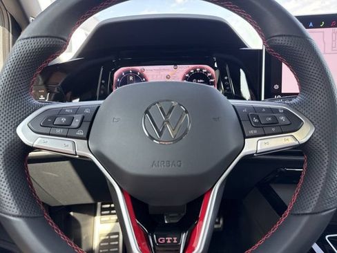 Used 2025 Volkswagen GTI SE FWD image 18