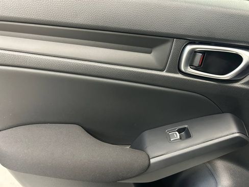 Used 2023 Honda Civic Sport image 21
