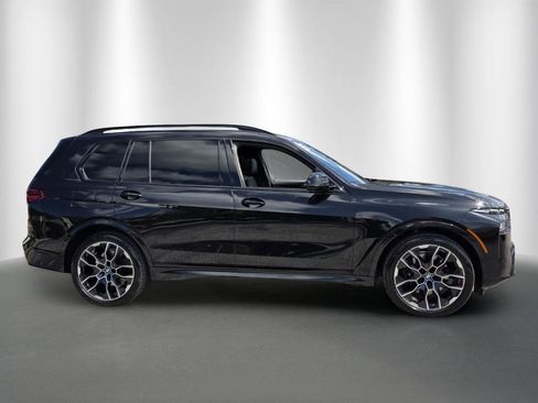 Certified 2025 BMW X7 xDrive40i w/ M Sport Package AWD/4WD image 8