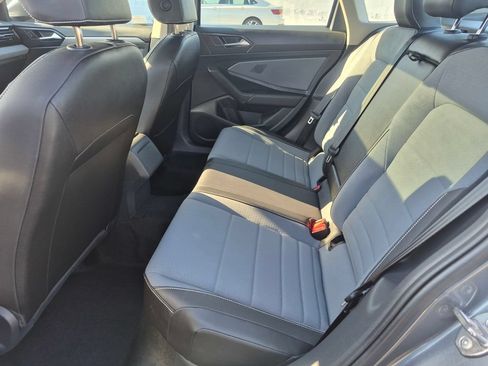 Used 2025 Volkswagen Jetta SE w/ Sunroof Package FWD image 22
