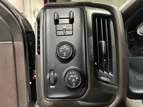 Used 2016 Chevrolet Silverado 1500 LT w/ All Star Edition AWD/4WD image 17