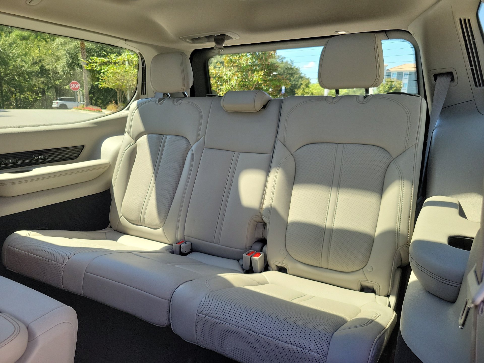 Used 2023 Jeep Grand Wagoneer 4WD image 18