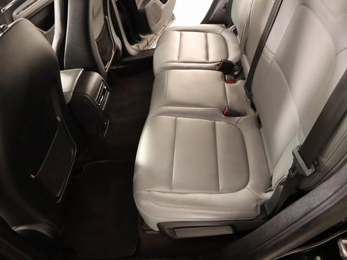 Used 2021 Lincoln Corsair FWD image 12