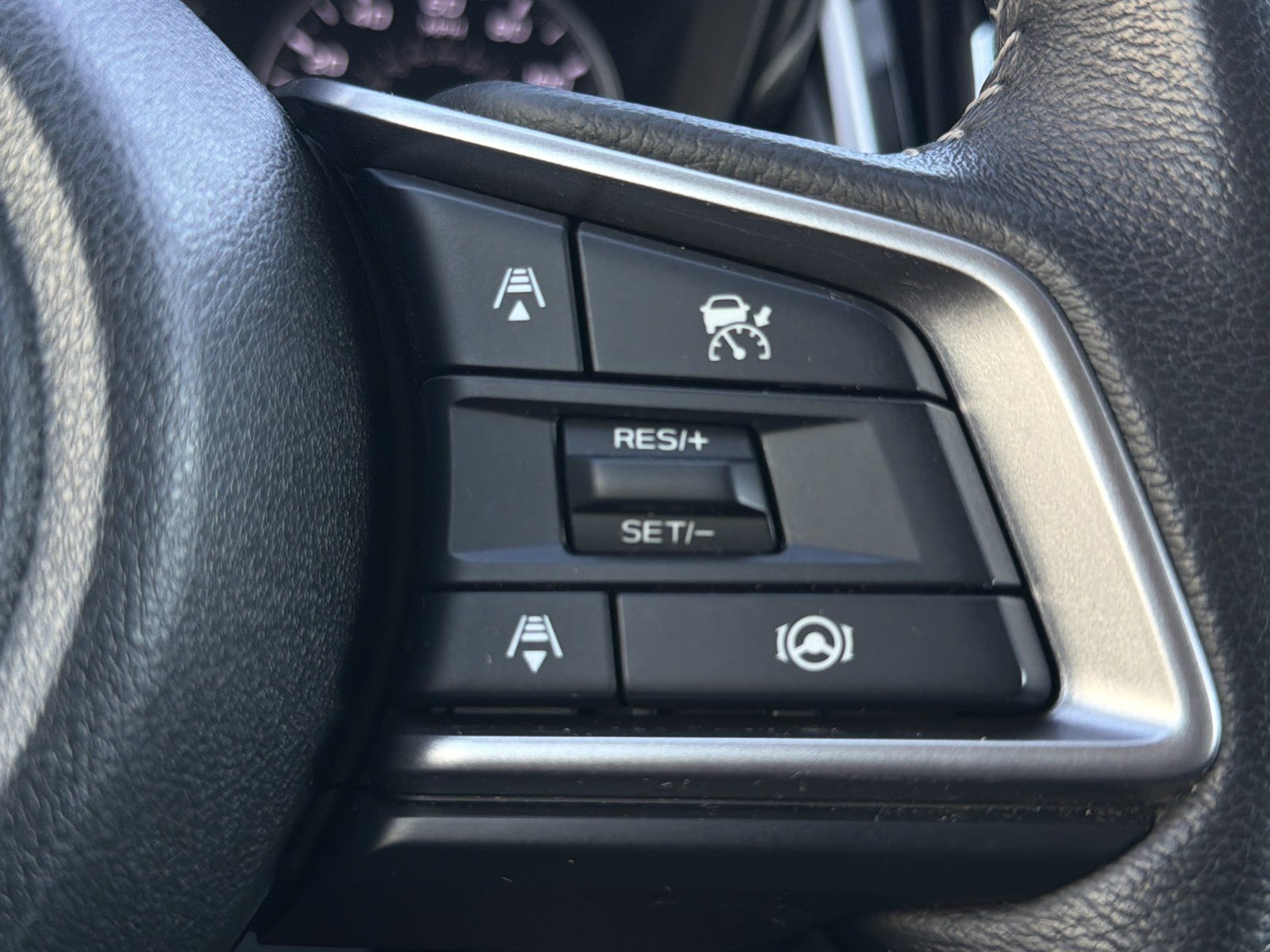 Used 2024 Subaru Outback Premium AWD/4WD image 29