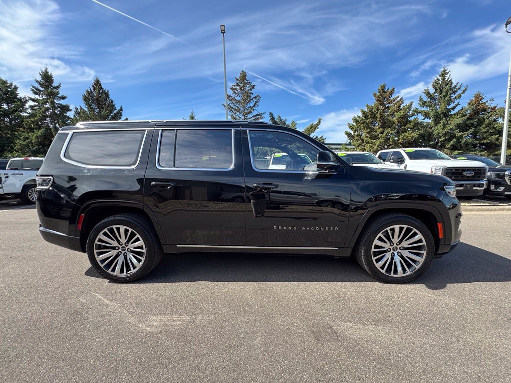 Used 2022 Jeep Grand Wagoneer Series III w/ Rear-Seat Entertainment Group AWD/4WD image 7