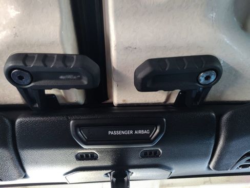 Used 2021 Jeep Wrangler Unlimited Sahara image 6