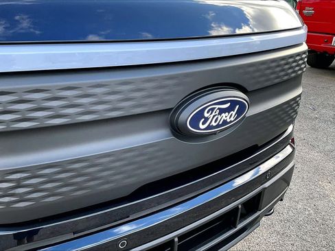 Used 2025 Ford F150 Lightning Flash w/ Max Trailer Tow Package image 32