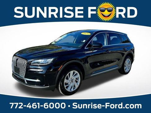 Used 2023 Lincoln Corsair Standard image 1