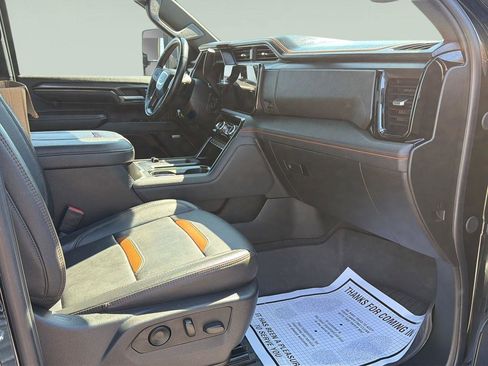Used 2024 GMC Sierra 2500 AT4 w/ AT4 Premium Plus Package AWD/4WD image 34