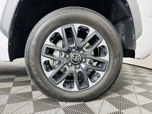 Used 2025 Toyota Tundra Limited image 8