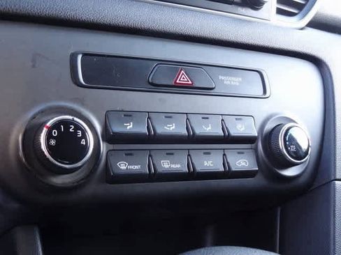 Used 2017 Kia Sportage LX image 13