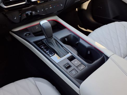 New 2026 Nissan Sentra SL image 16