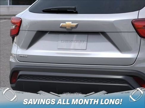 New 2026 Chevrolet Trax LS w/ LS Convenience Package FWD image 14