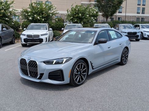 New 2026 BMW 430i xDrive w/ M Sport Package AWD/4WD image 7