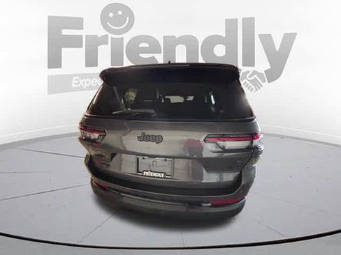 Used 2023 Jeep Grand Cherokee L Altitude image 6