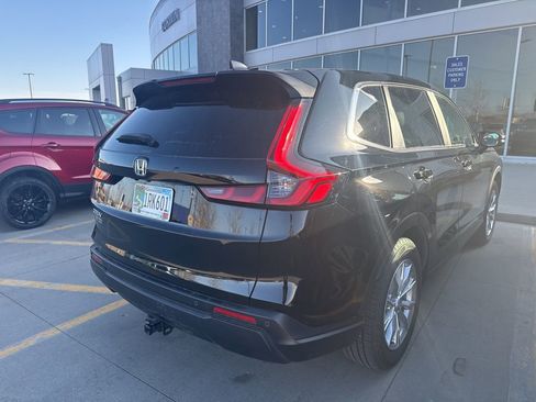 Used 2025 Honda CR-V EX-L image 2