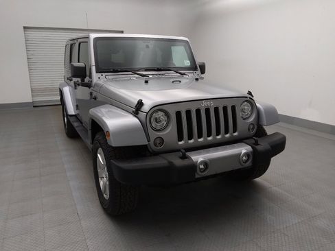 Used 2017 Jeep Wrangler Unlimited Sahara w/ Max Tow Package image 14