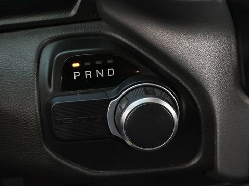 Used 2019 RAM 1500 Big Horn RWD image 18